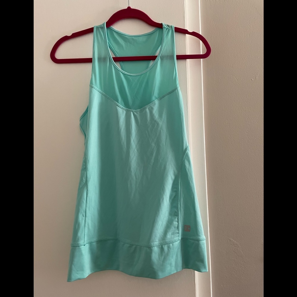 Hind tank top